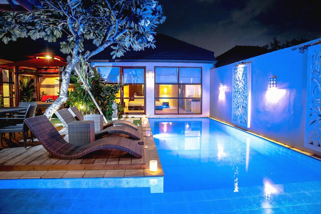 Samana Villas Legian Esterno foto