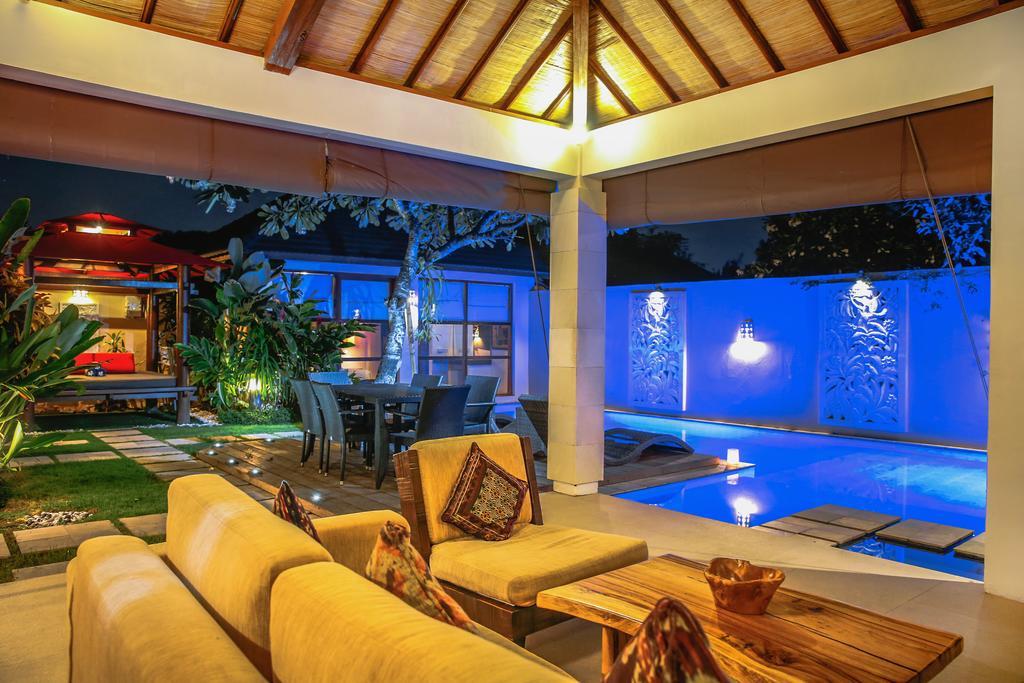 Samana Villas Legian Esterno foto