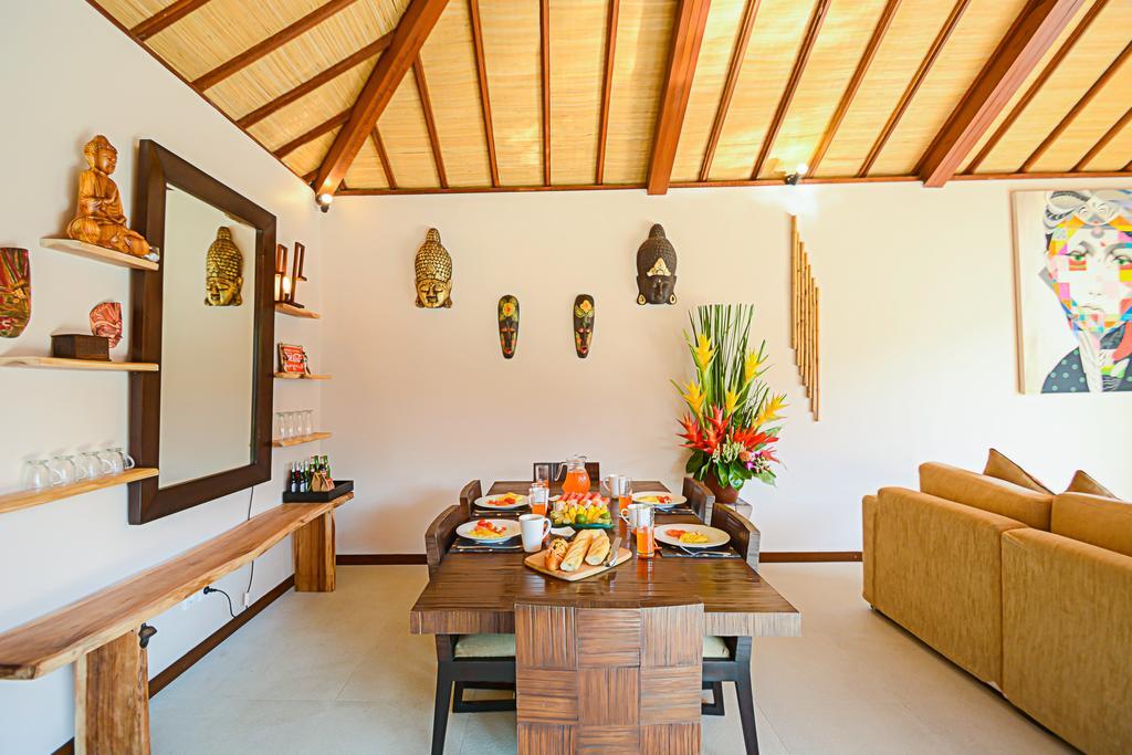 Samana Villas Legian Esterno foto