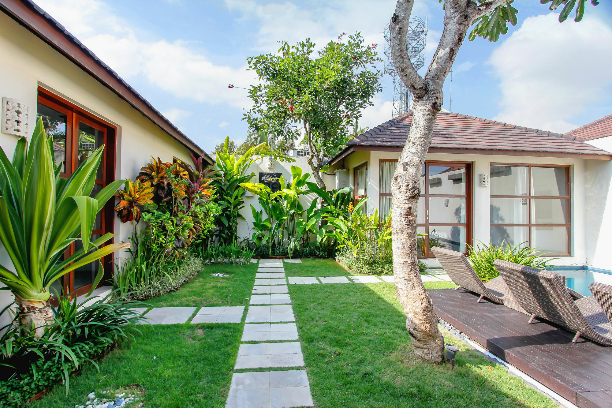 Samana Villas Legian Esterno foto